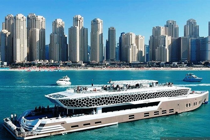 3-Hour Lotus Mega Yacht Dinner Cruise Dubai