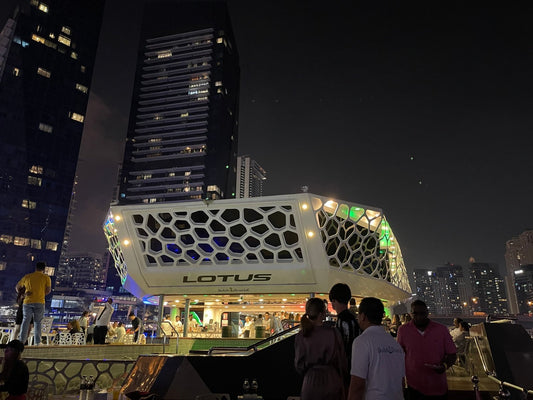 3-Hour Lotus Mega Yacht Dinner Cruise Dubai